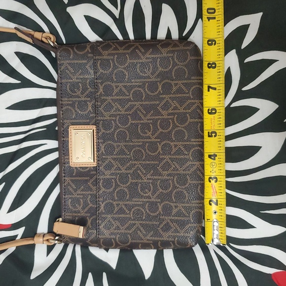 Calvin Klein Brown Signature Crossbody Bag - Picture 6 of 8